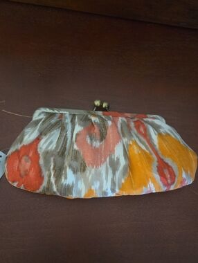 Chico's Orange and Coral Patterned Women's Clutch 12 x 5 NWT